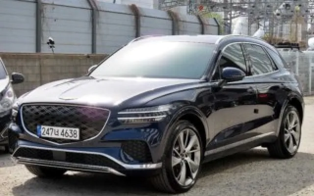 GV80쿠페일렉트릭 중고차 GV70 2.5T 가솔린 AWD 매물 사진 11 - 2024/09 7,021km